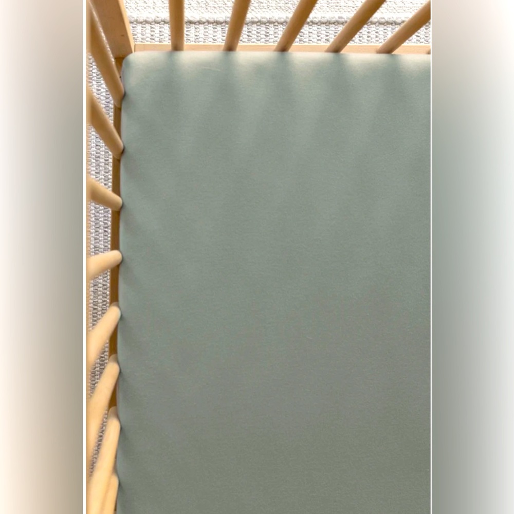 Solly Baby Crib Sheet